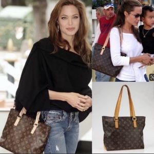 ❤️✅AUTHENTIC✅❤️Shoulder Bag by Louis Vuitton